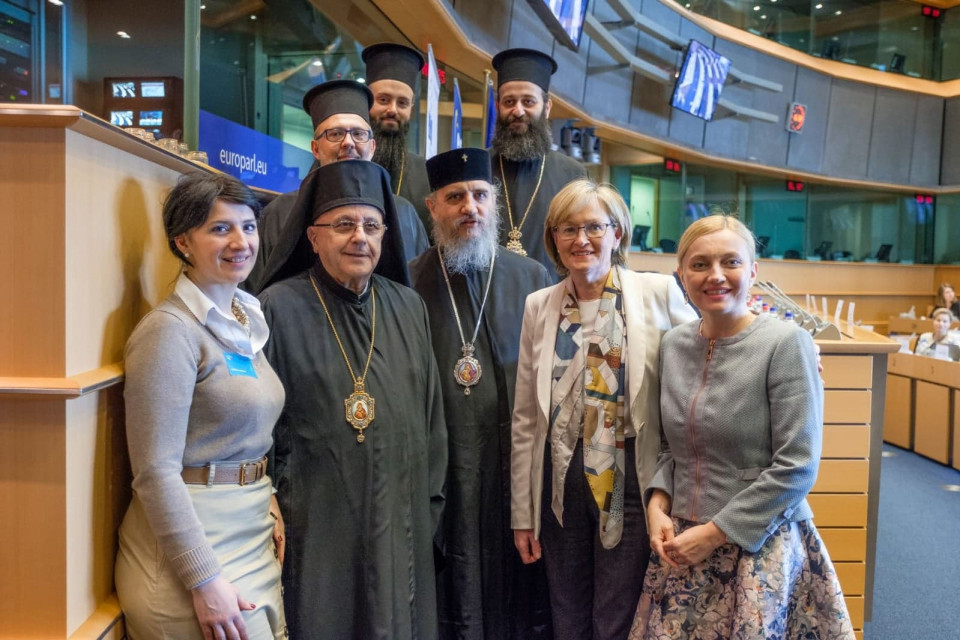 A path towards the resilience of Syrian people