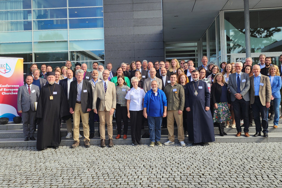 Churches in Europe reflect on Christian citizenship in times of change