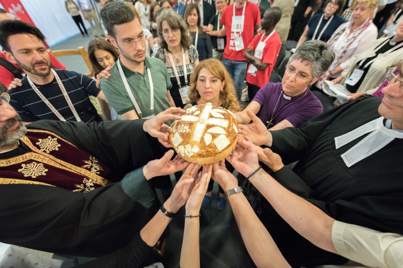 Sending service, 2018 Novi Sad General Assembly. Photo: Albin Hillert/CEC.