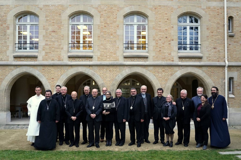 Together to witness Christ in Europe: CCEE-CEC Joint Committee meets in Paris